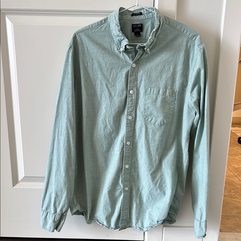 J. Crew Men's Green Button-Down Shirt classic flex washed
